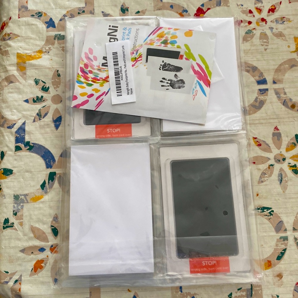 New Baby Footprint Handprint Pet Paw Print Kit with 4 Ink Pads & 8 Imprint Cards